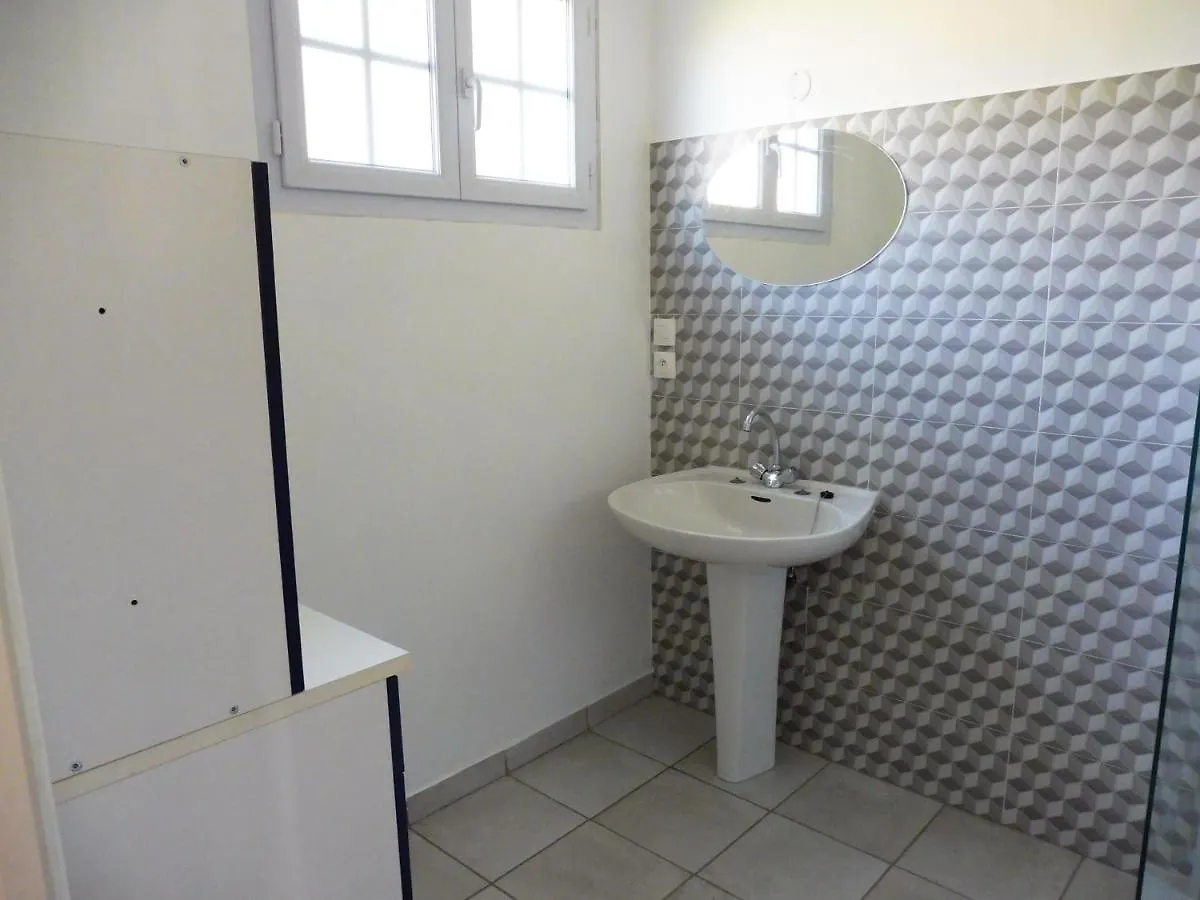 Holiday home Maison Saint-Coulomb