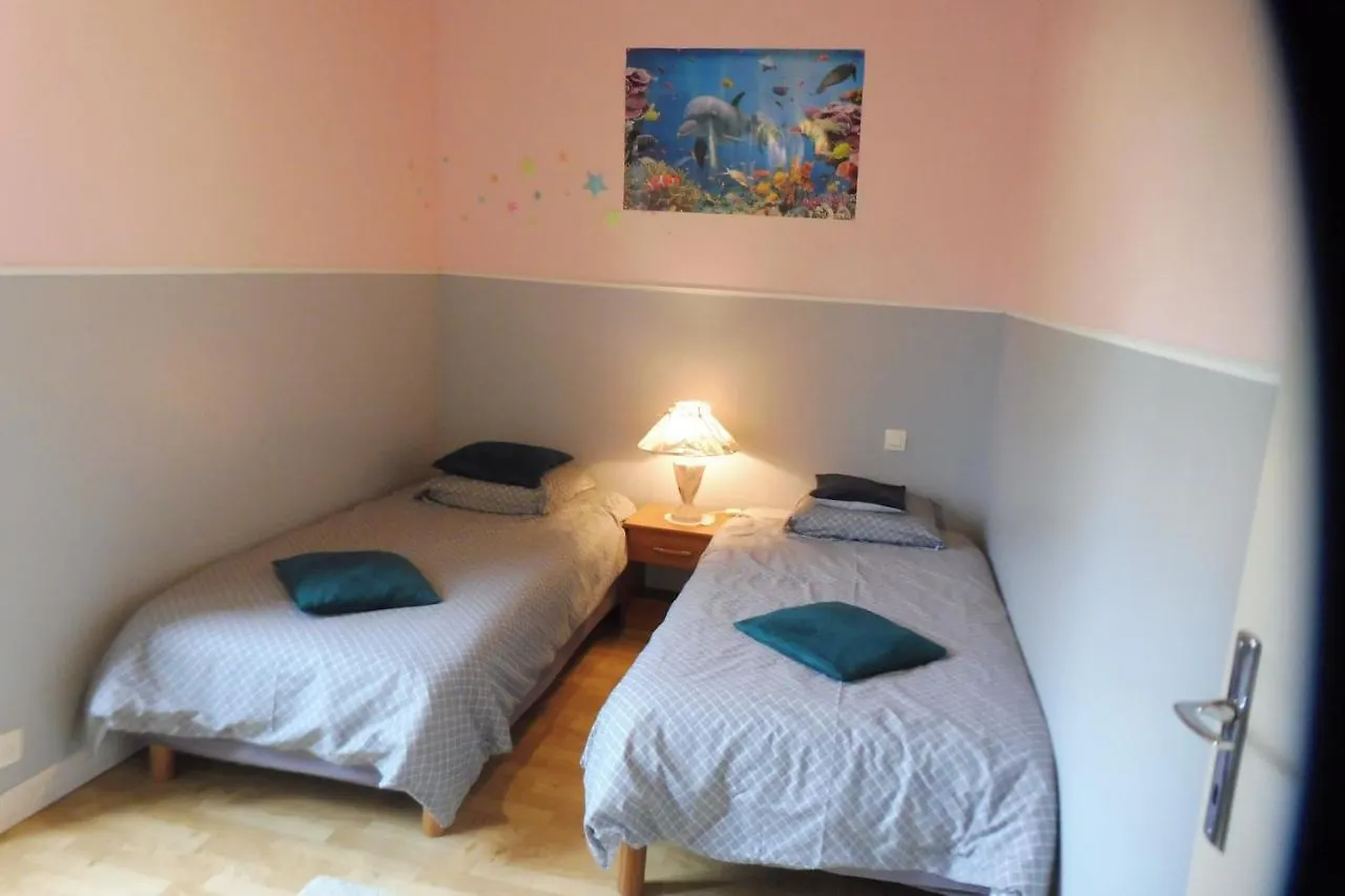 Holiday home Maison Saint-Coulomb France